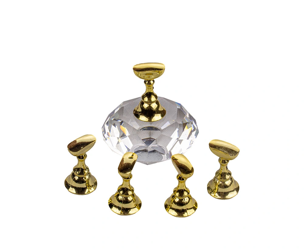 Magnetic nail tip holdersPractical nail tip holders for creating, displaying and photographing nail designs. The magnetic attachment makes it easy to ...